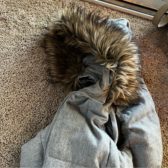 GAP Down vest faux fur trimmed hood SIZE S - Picture 3 of 10